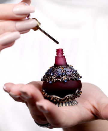 How to Layer your Tapputi Egyptian Perfume Oils