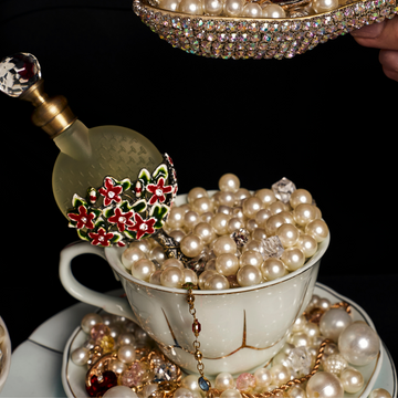 Winter Luxury: Why Tapputi Gourmand Fragrances Are the Perfect Cold-Weather Obsession