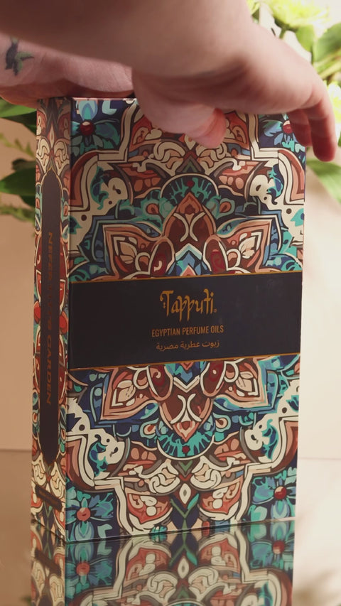Watch Nefertiti's Garden I Egyptian Perfume Oils Gift Box video 3